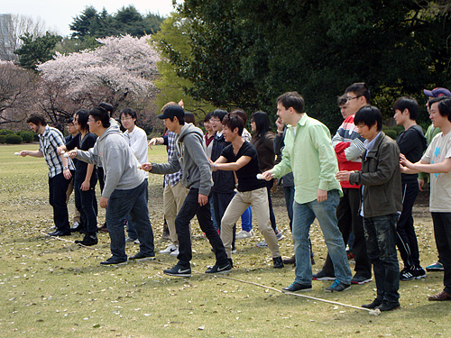 3hanami2012web KCP students having fun playing egg and spoon race